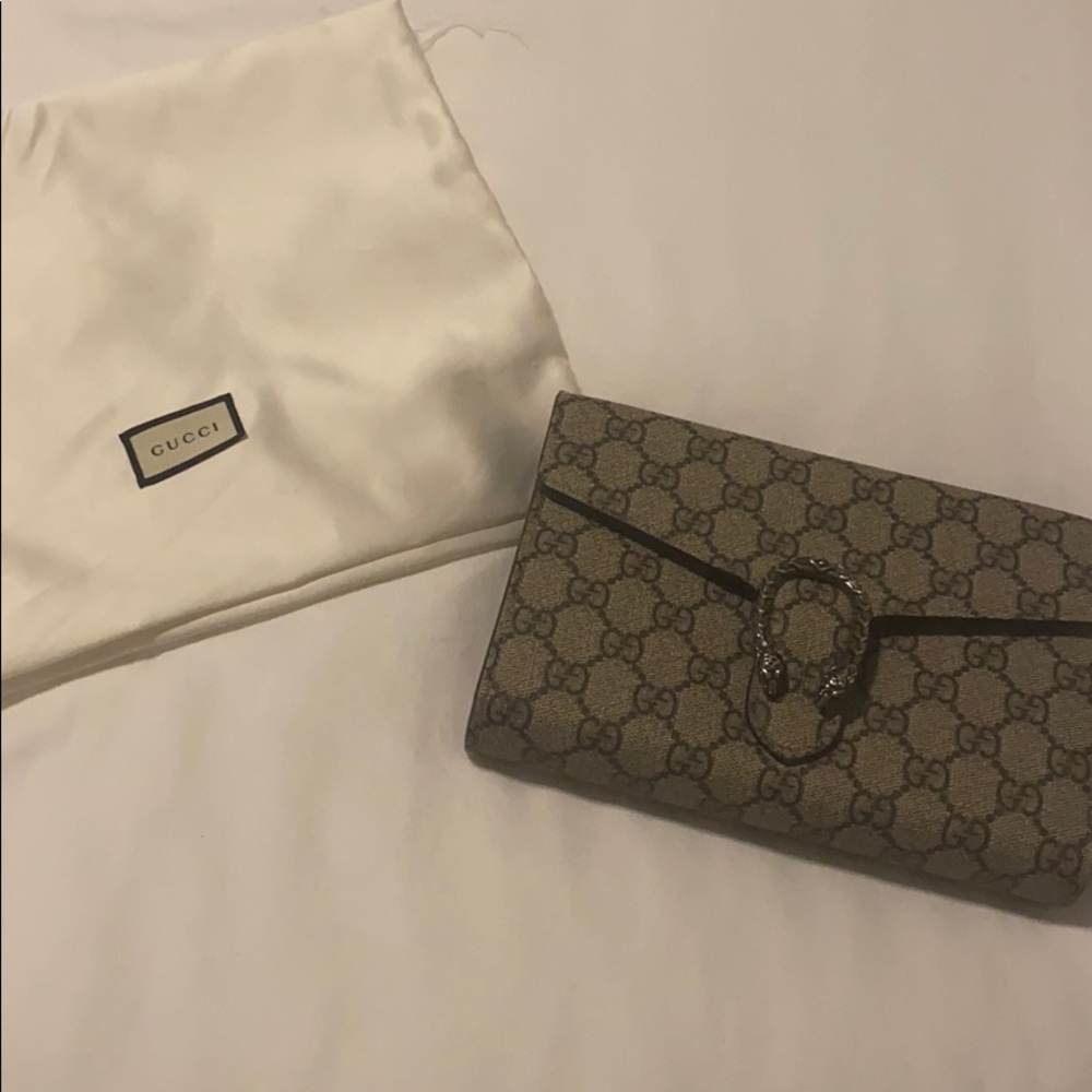 Gucci Dionysus GG Supreme Chain Wallet